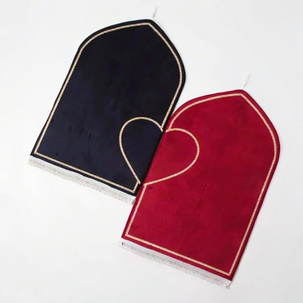 phototune.ai_1780041867 Prayer Mat-Heart Design